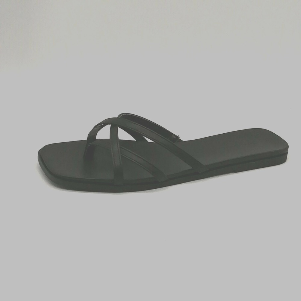 14th & Union Shoes Womans Caite Strappy Thong Sandal Black Flat Heel 6.5 NEW